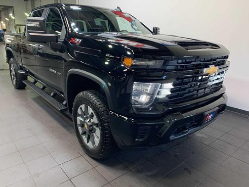 2025 Chevrolet Silverado 2500 Custom