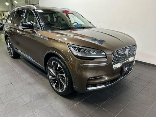 Bronze Smoke Metallic Clearcoat 2022 Lincoln Aviator Reserve AWD
