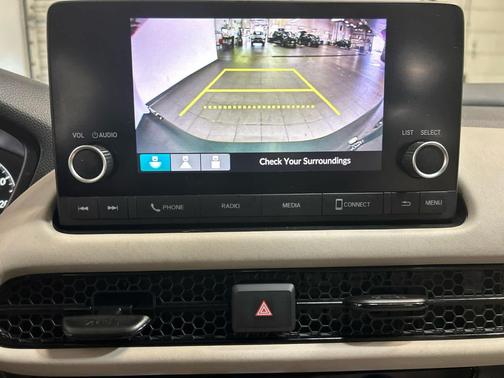 Nordic Forest Pearl 2023 Honda HR-V LX