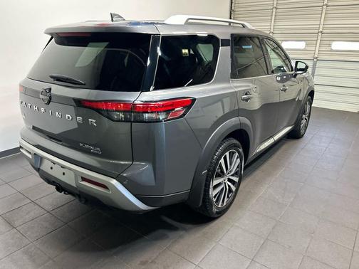 Gun Metallic 2022 Nissan Pathfinder Platinum 4WD