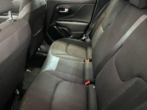 2020 Jeep Renegade Altitude