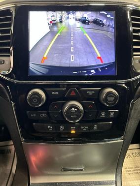 Diamond Black Crystal Pearlcoat 2020 Jeep Grand Cherokee Altitude