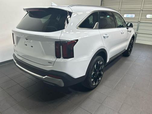 GLACIAL WHITE 2026 Kia Sorento EX