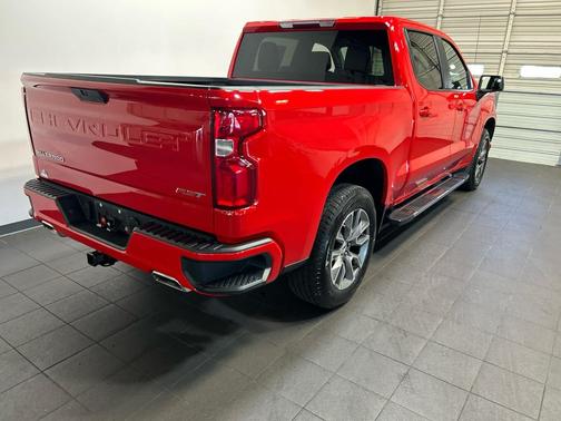 Red Hot 2022 Chevrolet Silverado 1500 Limited RST