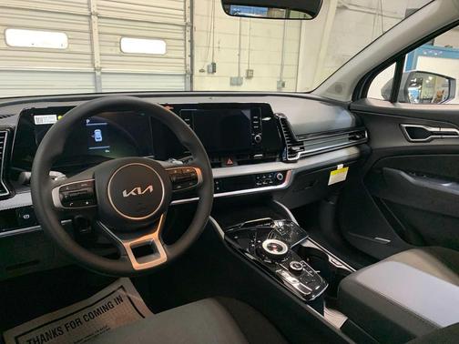 2025 Kia Sportage Hybrid LX