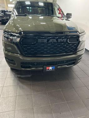 Tank 2027 RAM 1500 Big Horn/Lone Star