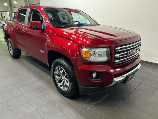Red Quartz Tintcoat 2017 GMC Canyon SLE