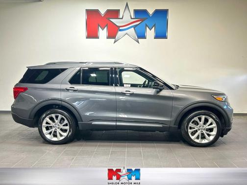 Carbonized Gray Metallic 2023 Ford Explorer Platinum