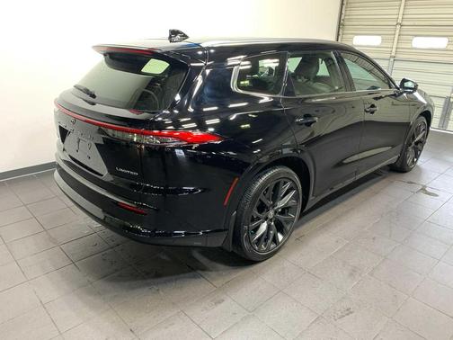 2025 Toyota Crown Signia Limited