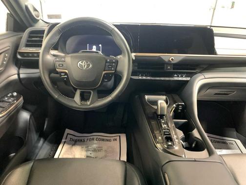 2025 Toyota Crown Signia Limited