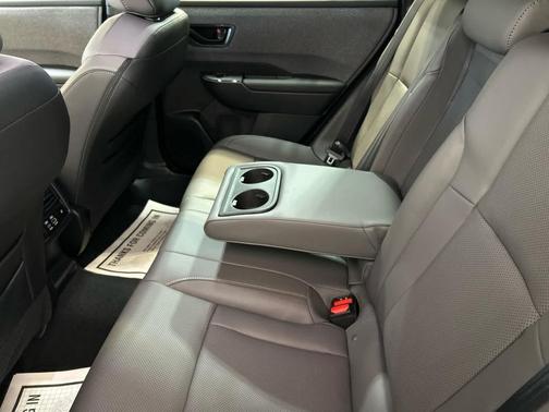 CRYSTAL WHITE 2026 Subaru Outback Limited