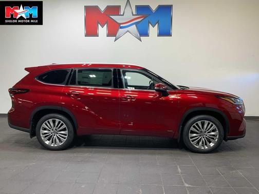 2026 Toyota Highlander Hybrid Platinum