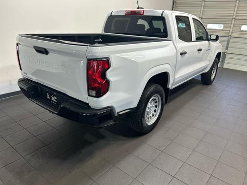 Summit White 2024 Chevrolet Colorado WT