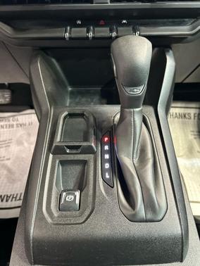 Summit White 2024 Chevrolet Colorado WT