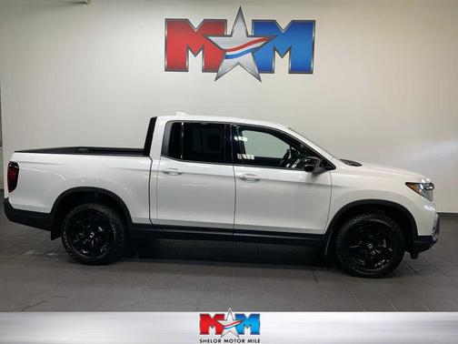 2025 Honda Ridgeline Black