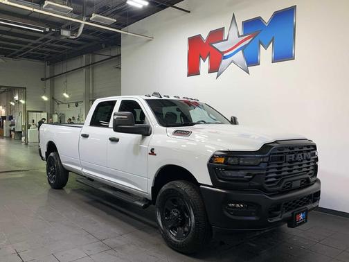 2025 RAM 3500 Tradesman Crew Cab 4x4 8' Box