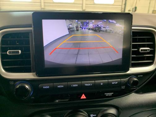 2022 Hyundai VENUE SEL