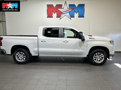 Summit White 2026 Chevrolet Silverado 1500 LT