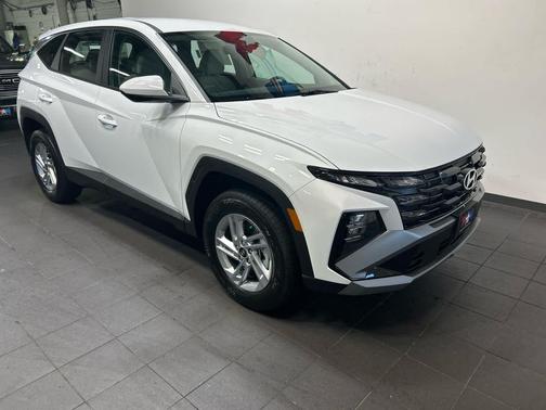 Serenity White Pearl 2026 Hyundai TUCSON SE