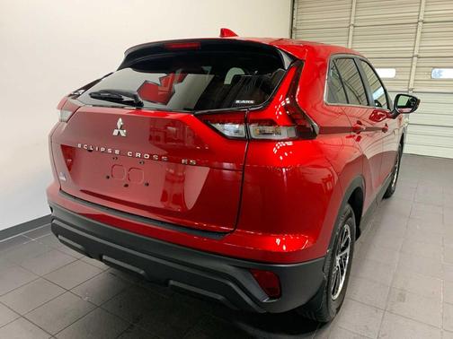 2025 Mitsubishi Eclipse Cross ES