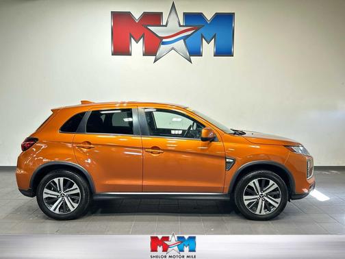 Sunshine Orange Metallic 2021 Mitsubishi Outlander Sport 2.0 ES