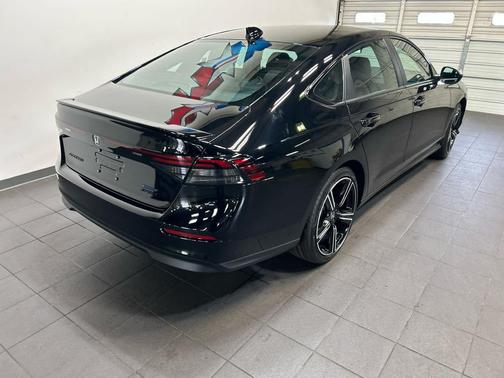 Crystal Black Pearl 2026 Honda Accord Hybrid Sport