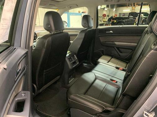 2023 Volkswagen Atlas 2.0T SEL