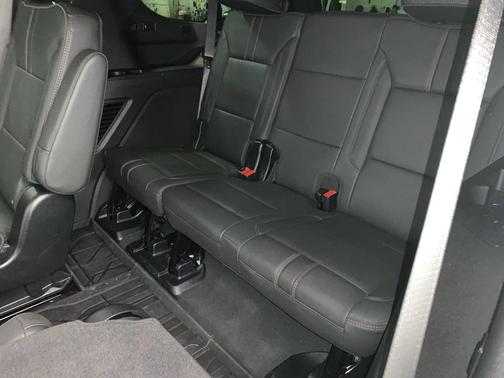 2025 Chevrolet Tahoe 4WD RST