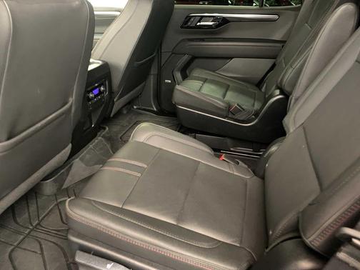 2025 Chevrolet Tahoe 4WD RST