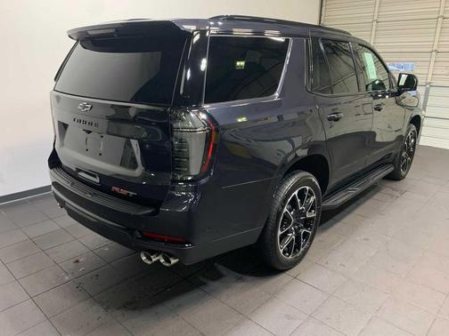 2025 Chevrolet Tahoe 4WD RST