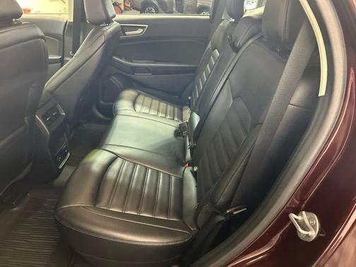 Burgundy Velvet Metallic Tinted Clearcoat 2022 Ford Edge SEL