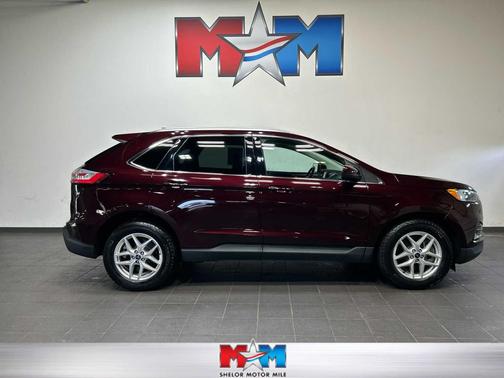 Burgundy Velvet Metallic Tinted Clearcoat 2022 Ford Edge SEL