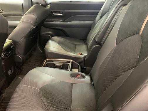 2026 Toyota Grand Highlander Hybrid Platinum MAX