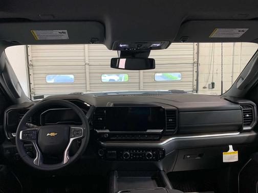 2025 Chevrolet Silverado 3500 LT