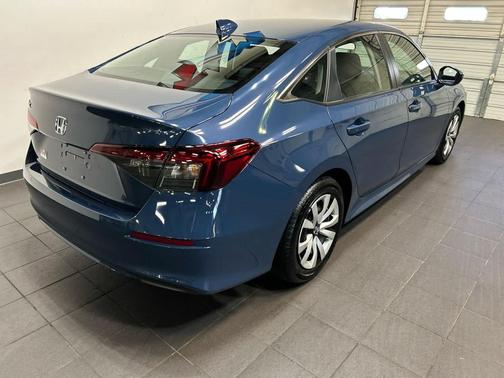 Blue Lagoon Pearl 2025 Honda Civic LX