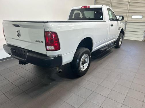Bright White Clearcoat 2018 RAM 2500 Tradesman Regular Cab 4x4 8' Box