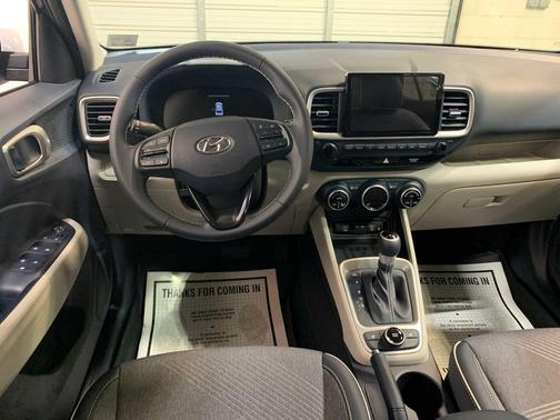 2025 Hyundai VENUE Limited