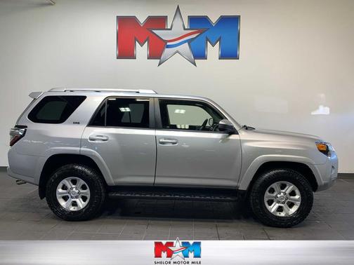 Classic Silver Metallic 2014 Toyota 4Runner SR5