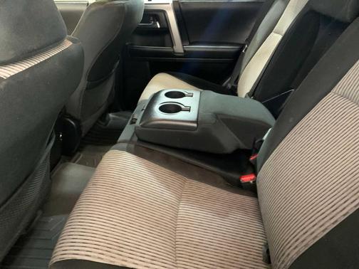 Classic Silver Metallic 2014 Toyota 4Runner SR5
