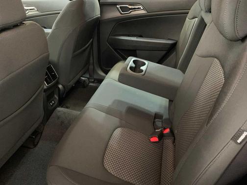 2026 Kia Sportage Hybrid LX