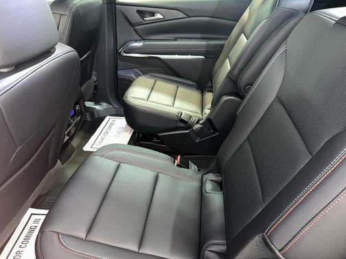 Mosaic Black Metallic 2026 Chevrolet Traverse AWD Z71