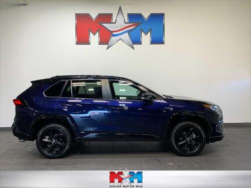 2021 Toyota RAV4 Hybrid SE