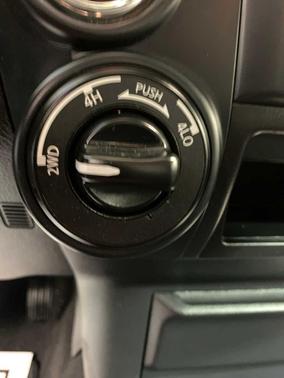 2022 Nissan Titan SV