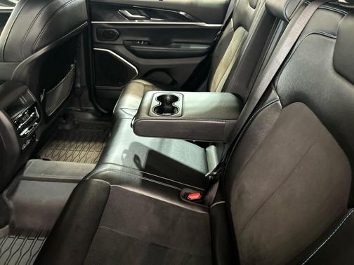 Baltic Gray Metallic Clearcoat 2023 Jeep Grand Cherokee 4xe Trailhawk