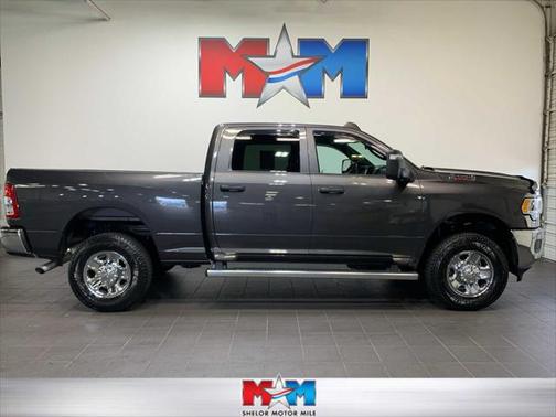 2023 RAM 2500 Tradesman Crew Cab 4x4 6'4' Box