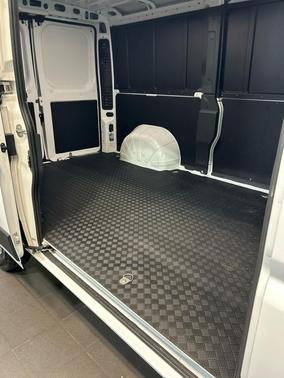 Bright White Clearcoat 2025 RAM ProMaster 2500 Tradesman