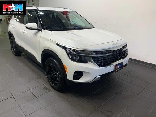 Snow White Pearl 2026 Kia Seltos EX