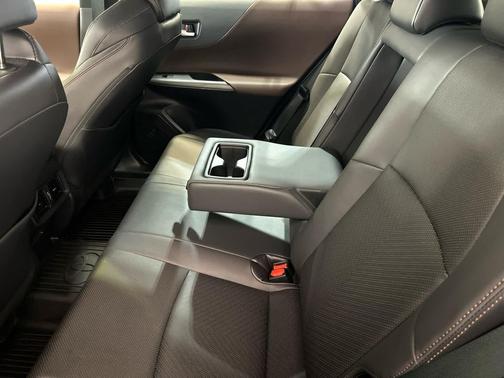 Coastal Gray Metallic 2021 Toyota Venza Limited