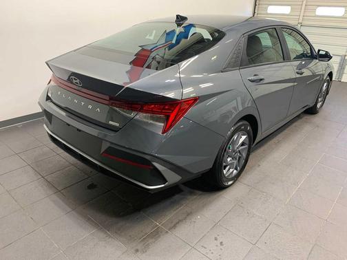 2026 Hyundai ELANTRA HEV Blue