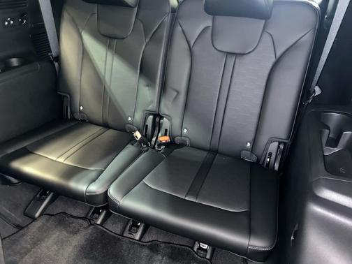 Ebony Black 2026 Kia Sorento S